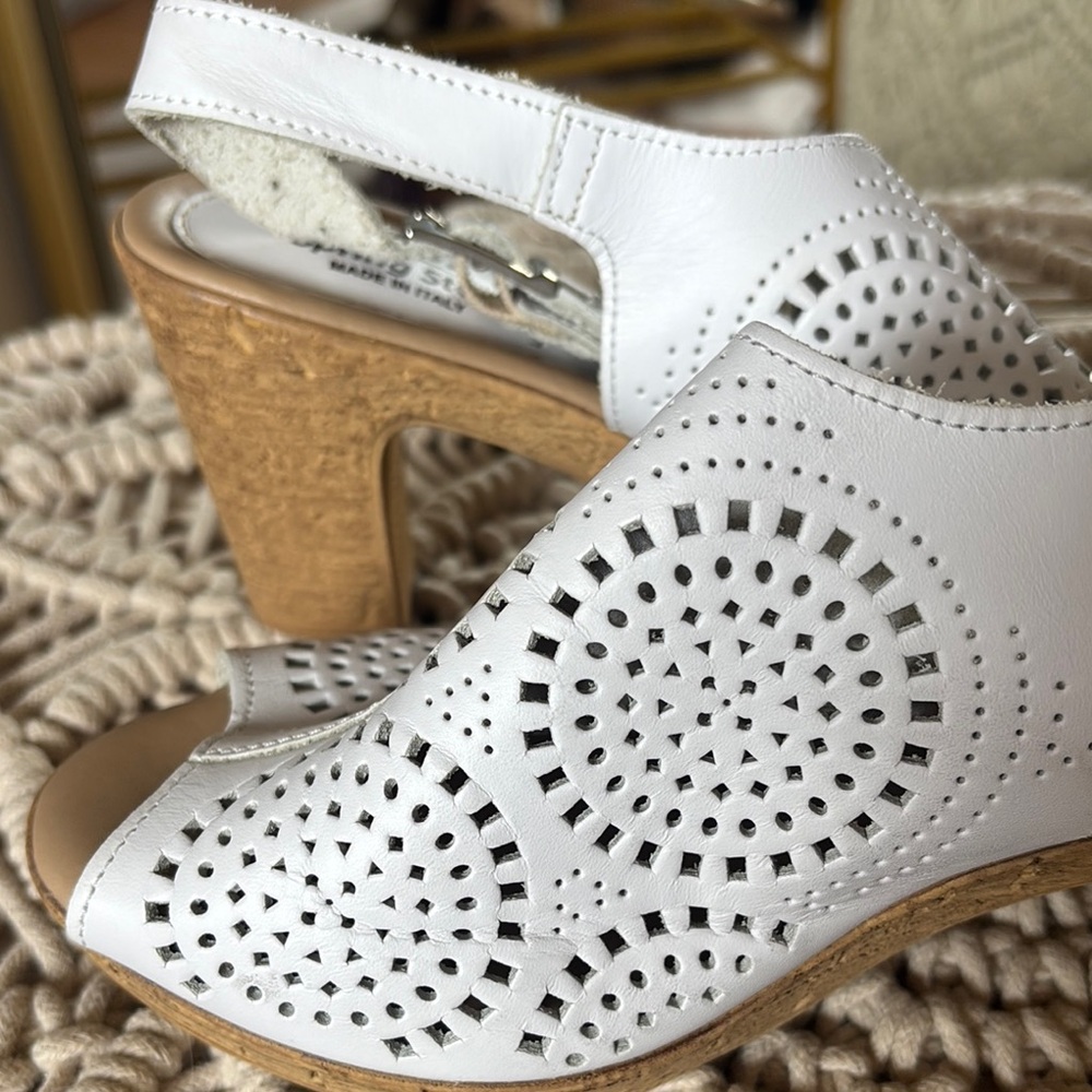 Spring Step White Tan Wedge Sandals with Perforated Design - Picture 8 of 9